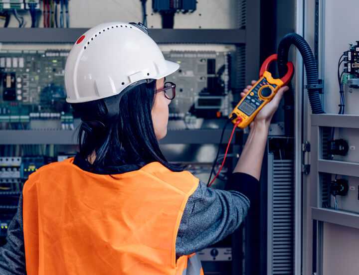 Electrical Contractors in Brookfield